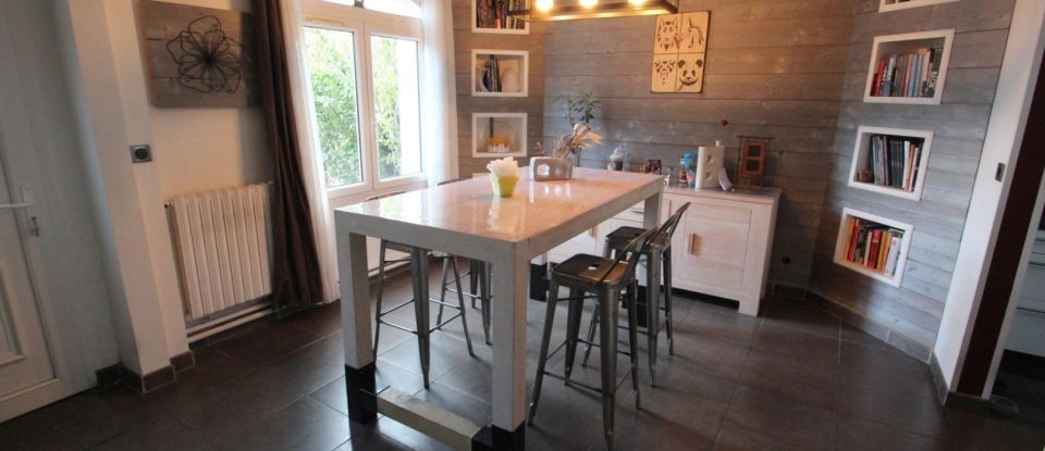House 5 rooms of 108 m² in Le Petit-Quevilly (76140)