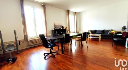 Apartment 3 rooms of 92 m² in Tours (37000)