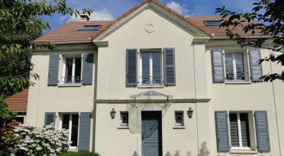 House 10 rooms of 230 m² in Les Alluets-le-Roi (78580)