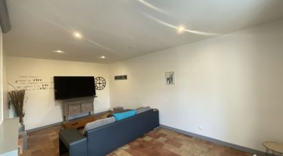 Maison 8 pièces de 216 m² à Coutras (33230)