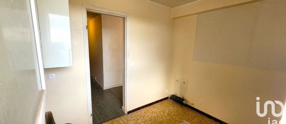 Appartement 2 pièces de 52 m² à Saint-Jean-de-la-Ruelle (45140)