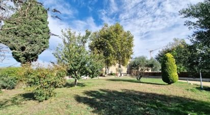 House 10 rooms of 318 m² in Mornas (84550)