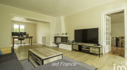 House 6 rooms of 125 m² in Longèves (85200)
