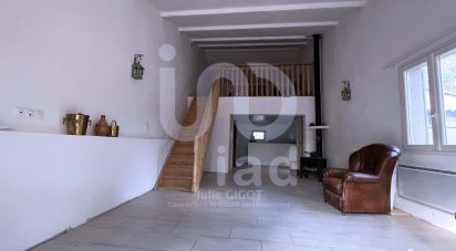 House 2 rooms of 63 m² in Nans-les-Pins (83860)