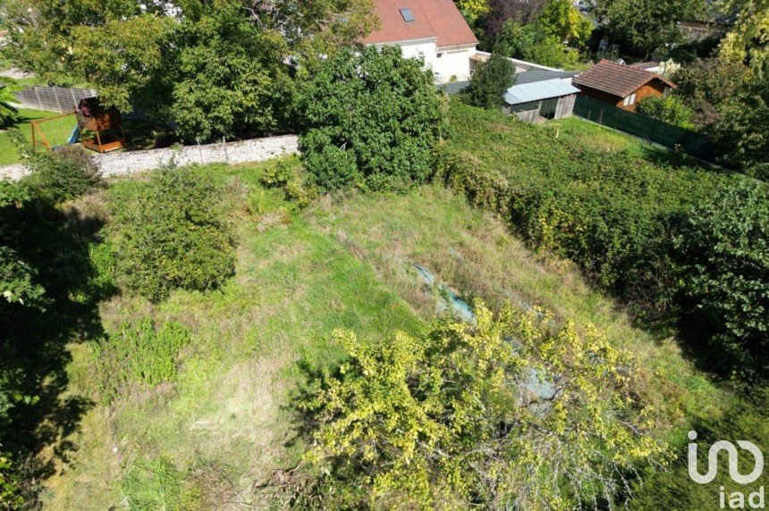 Land of 500 m² in Fontenay-le-Vicomte (91540)