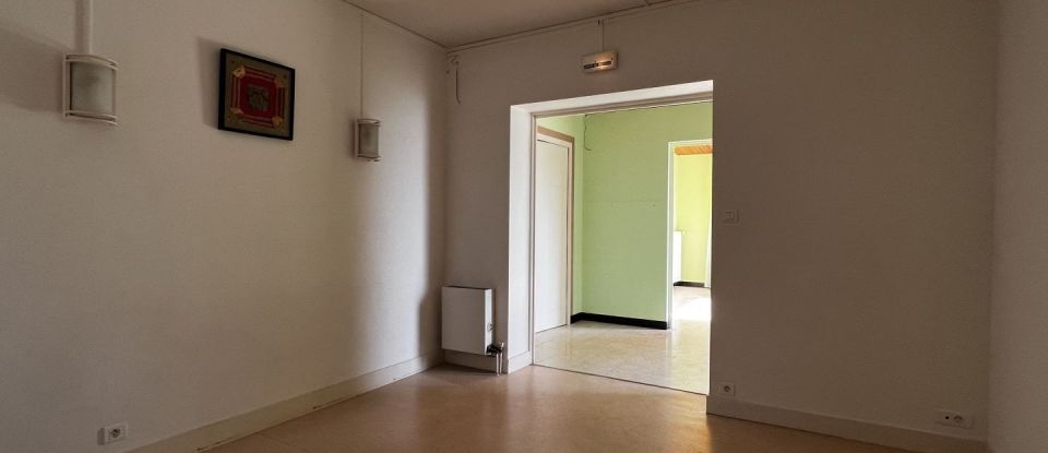 House 15 rooms of 377 m² in La Châtaigneraie (85120)