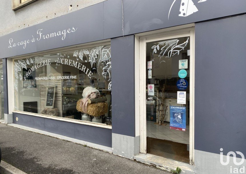 Retail property of 53 m² in Mitry-Mory (77290)