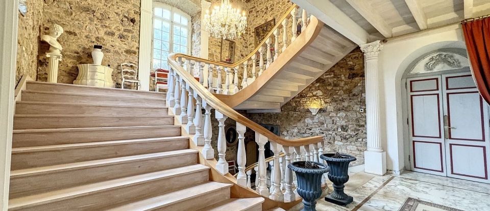 Castle 15 rooms of 603 m² in Bourg-des-Comptes (35890)