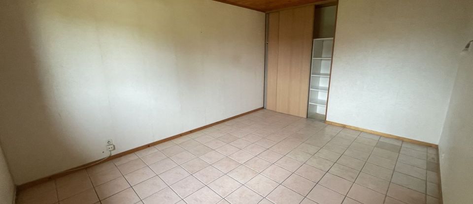 House 5 rooms of 156 m² in Lescar (64230)