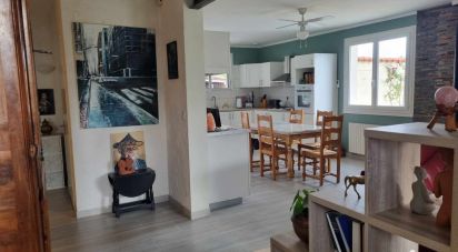House 5 rooms of 113 m² in Surin (86250)
