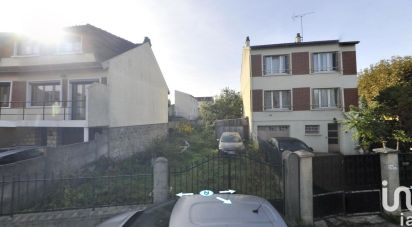 Land of 241 m² in Montreuil (93100)