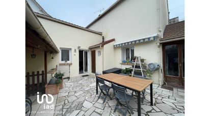 House 6 rooms of 115 m² in Mantes-la-Ville (78711)