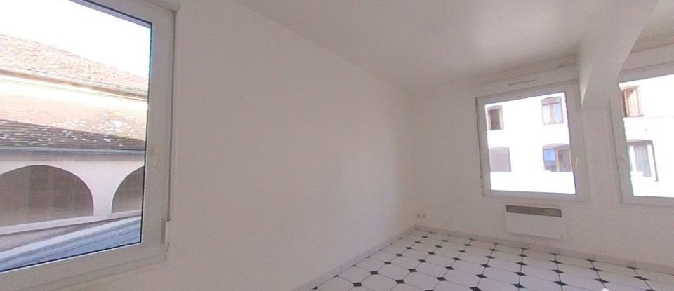 Apartment 2 rooms of 45 m² in Beaumont-sur-Oise (95260)