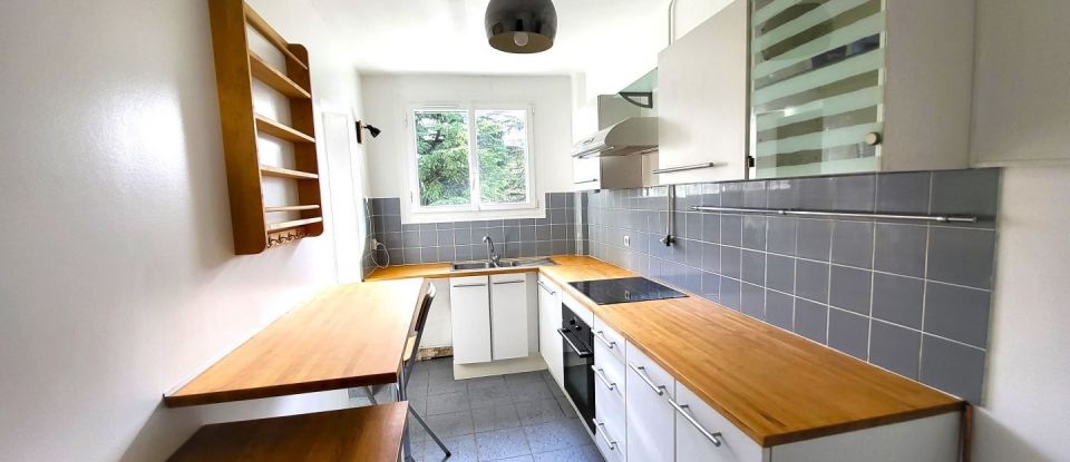 Apartment 4 rooms of 67 m² in Bois-d'Arcy (78390)