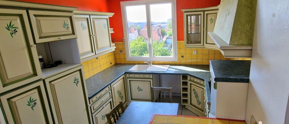 Apartment 3 rooms of 58 m² in Troyes (10000)