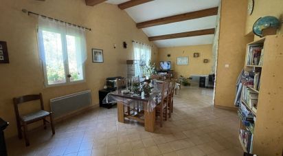 House 5 rooms of 138 m² in Fontenille-Saint-Martin-d'Entraigues (79110)