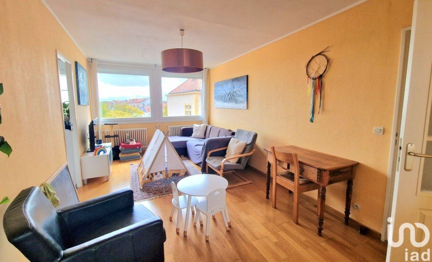 Apartment 4 rooms of 82 m² in Metz (57000)