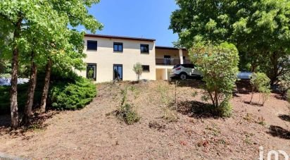 House 8 rooms of 196 m² in Castelginest (31780)