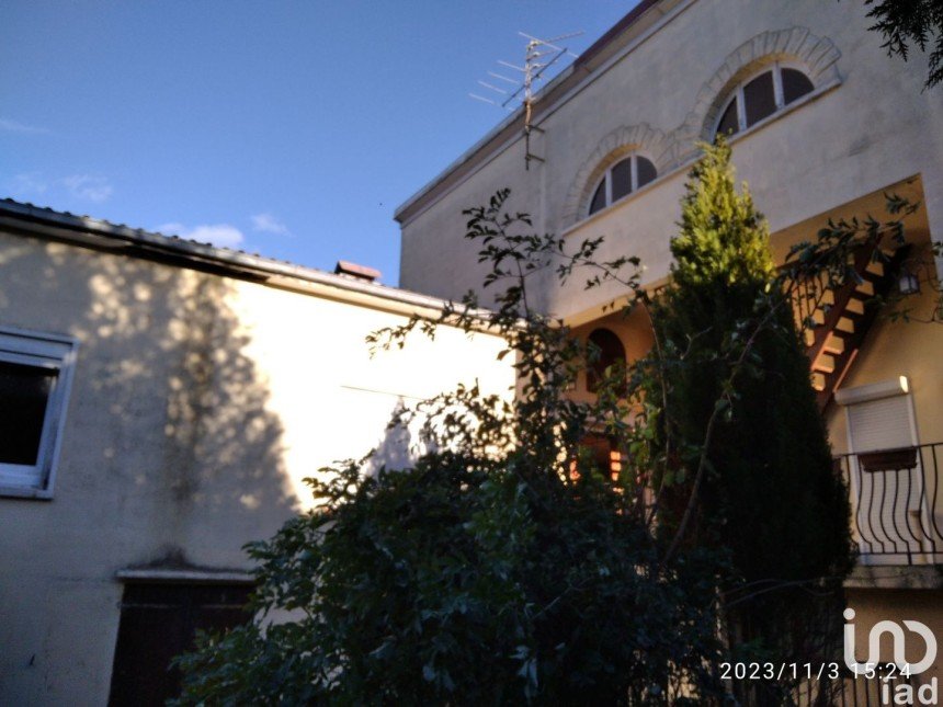 Maison 5 pièces de 145 m² à Beuvry (62660)