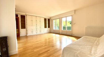 Appartement 6 pièces de 129 m² à Sceaux (92330)