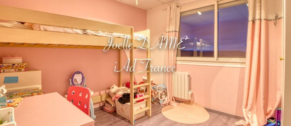 House 9 rooms of 220 m² in Mousseaux-sur-Seine (78270)