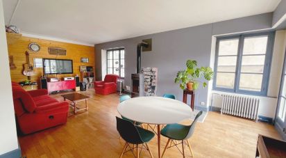 Maison 8 pièces de 198 m² à Châtel-sur-Moselle (88330)