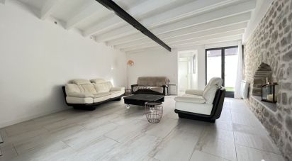 House 8 rooms of 230 m² in Boissy-sous-Saint-Yon (91790)