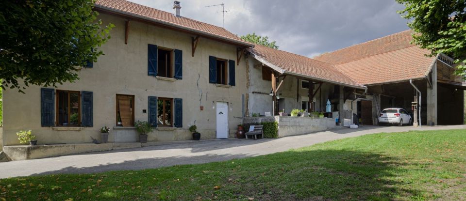 Maison 8 pièces de 247 m² à Châbons (38690)