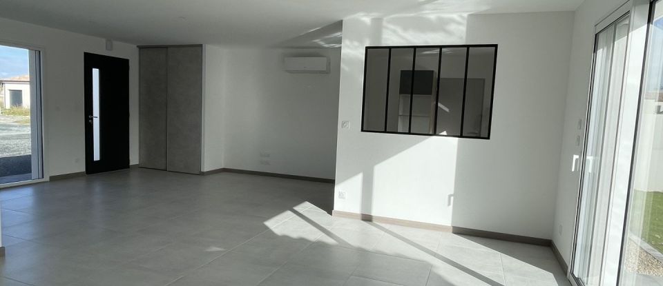 Maison 4 pièces de 104 m² à Mauzé-sur-le-Mignon (79210)