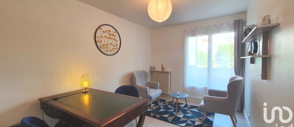 Apartment 5 rooms of 98 m² in Pau (64000)