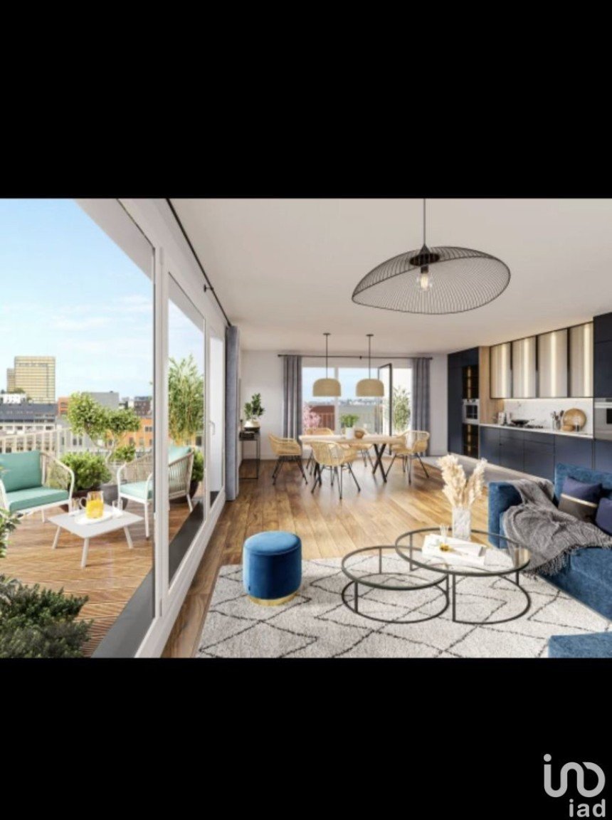 Apartment 5 rooms of 121 m² in Paris (75013)