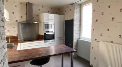 House 8 rooms of 135 m² in Saint-Amant-Tallende (63450)