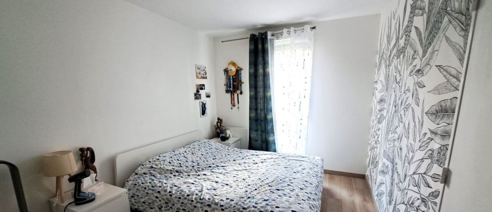 Apartment 4 rooms of 79 m² in Massy (91300)