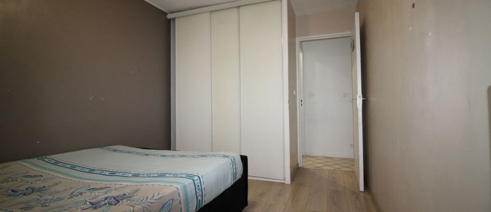Appartement 3 pièces de 66 m² à - (91000)