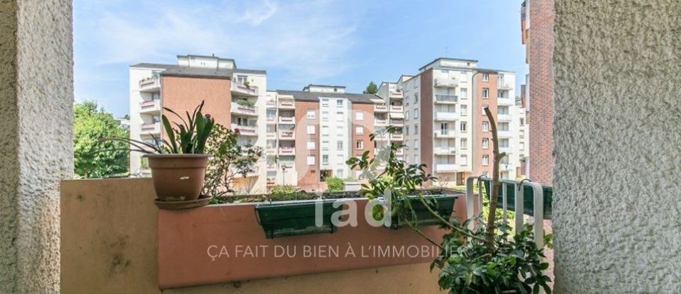 Apartment 4 rooms of 84 m² in Fontenay-sous-Bois (94120)