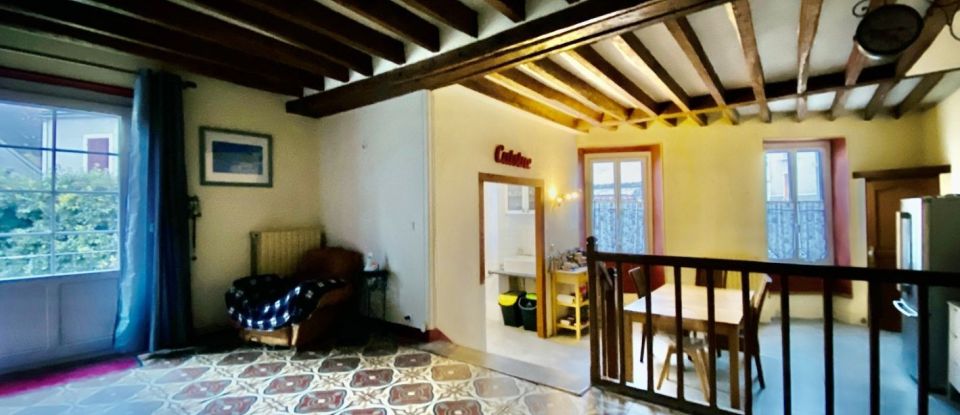 House 7 rooms of 198 m² in Le Malesherbois (45330)