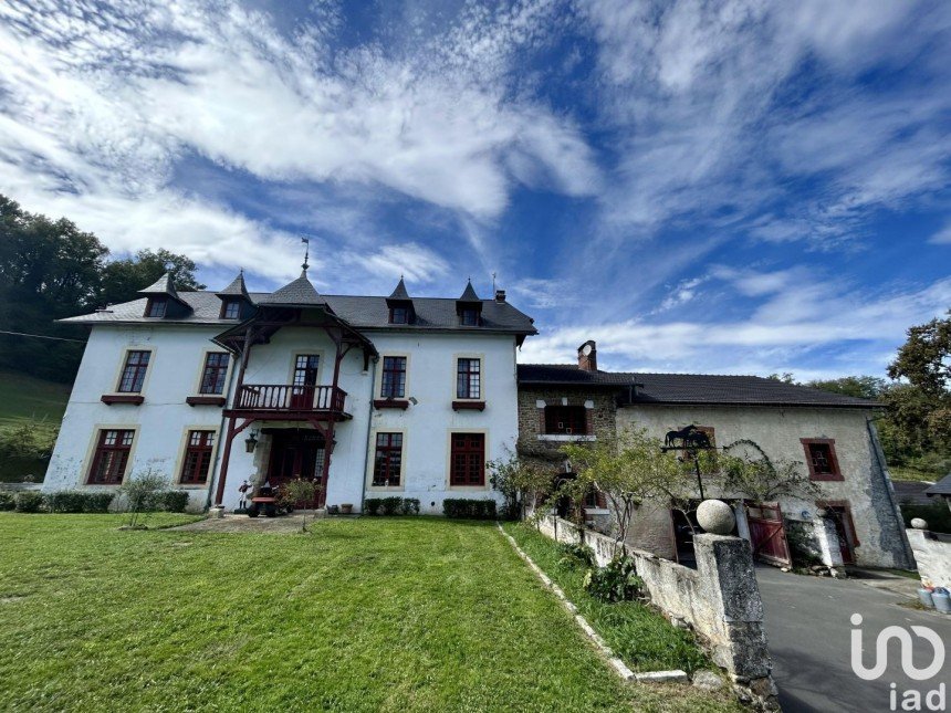 Maison 7 pièces de 360 m² à Jurançon (64110)