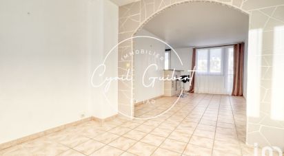 Apartment 2 rooms of 54 m² in Noisy-le-Grand (93160)