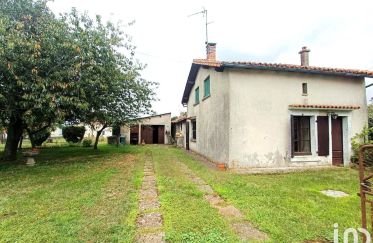 House 3 rooms of 73 m² in Thénezay (79390)