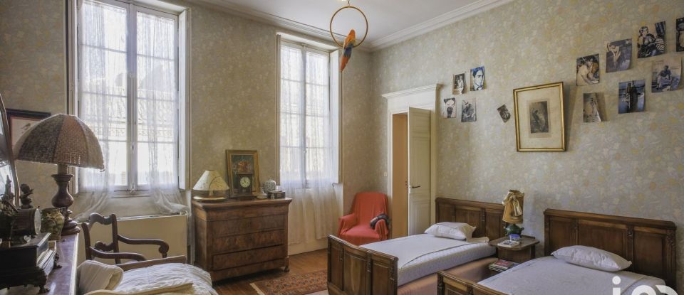 House 14 rooms of 470 m² in L'Isle-Jourdain (32600)