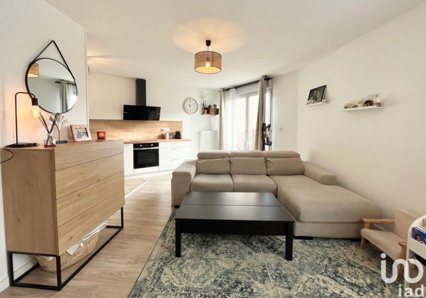 Appartement 2 pièces de 44 m² à Romainville (93230)