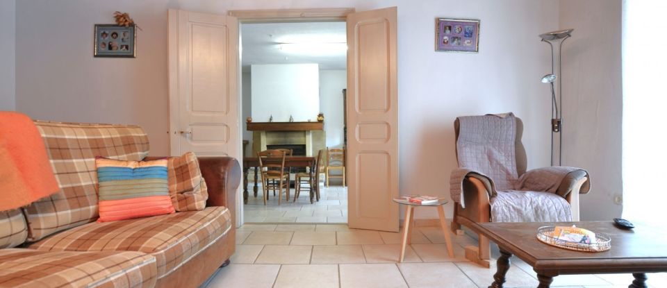 Maison 7 pièces de 140 m² à Aigues-Vives (34210)