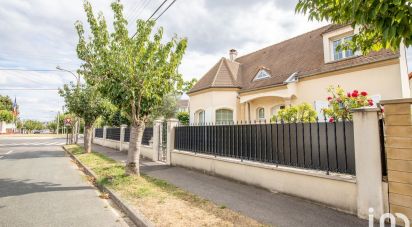 House 5 rooms of 165 m² in Paray-Vieille-Poste (91550)