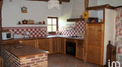 House 3 rooms of 132 m² in Croix-Chapeau (17220)