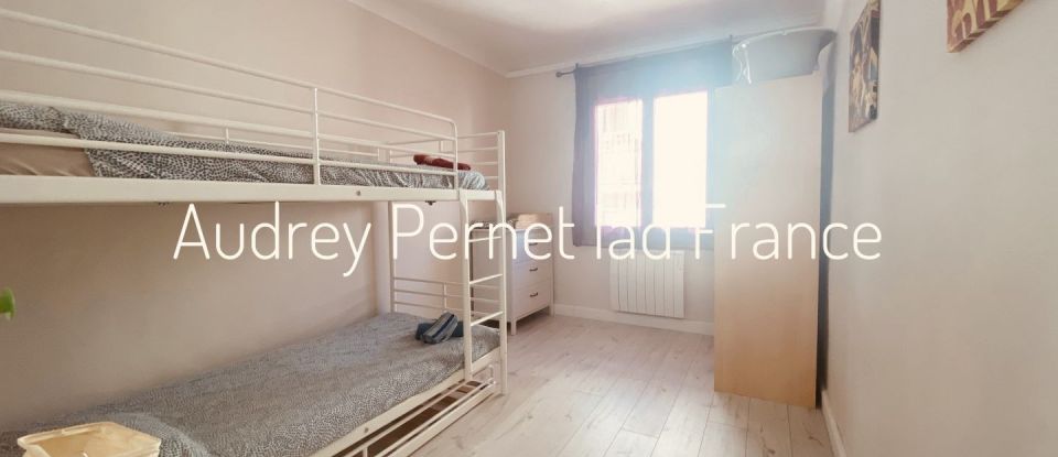 Appartement 3 pièces de 49 m² à Toulon (83000)
