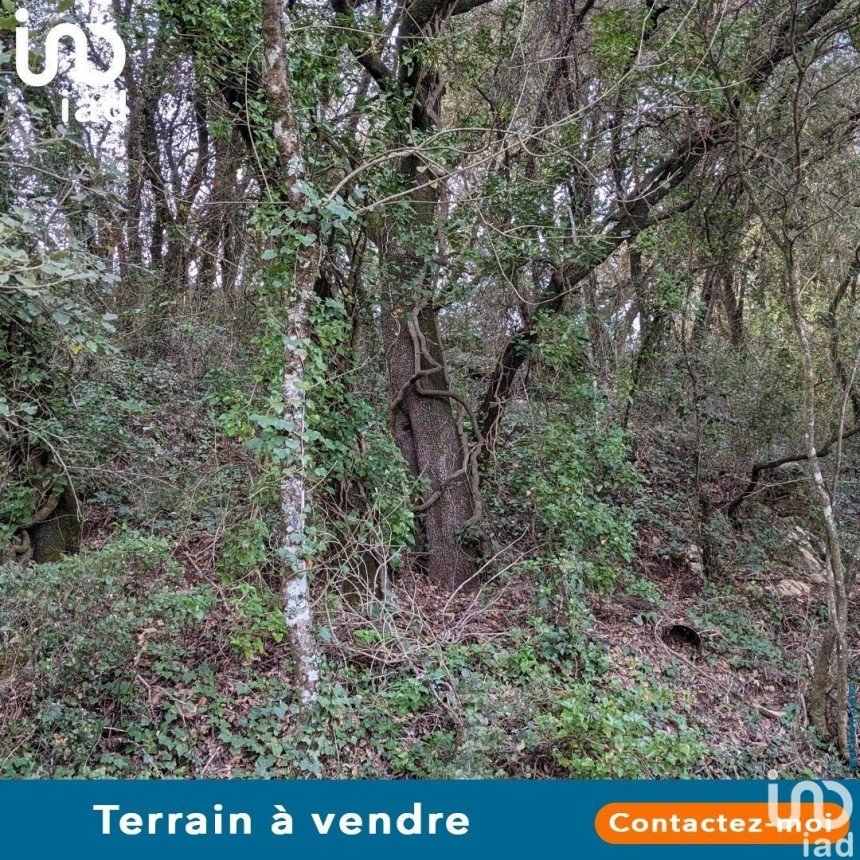 Land of 6,525 m² in Lorgues (83510)