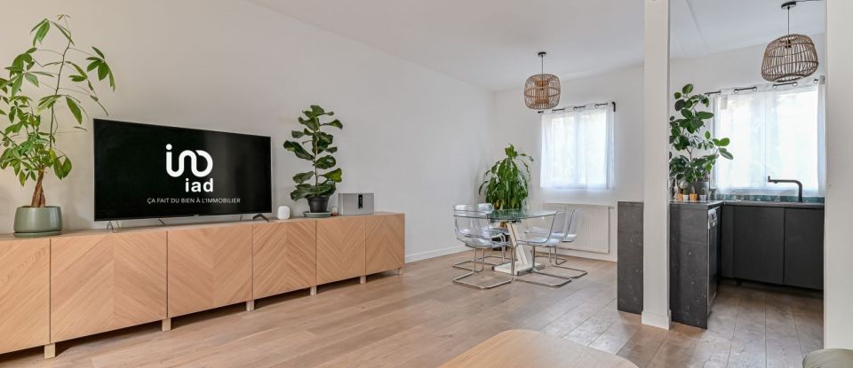 House 4 rooms of 137 m² in Nanterre (92000)