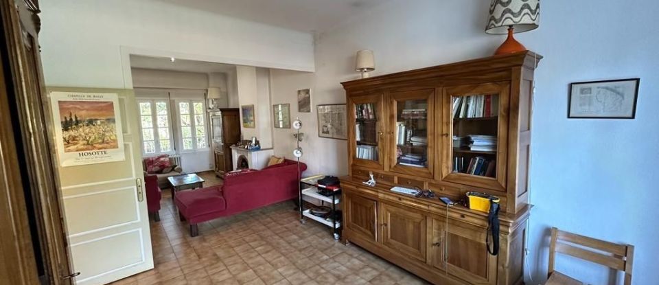 House 7 rooms of 141 m² in Marseille (13009)