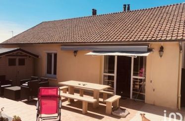 House 4 rooms of 80 m² in Gacé (61230)