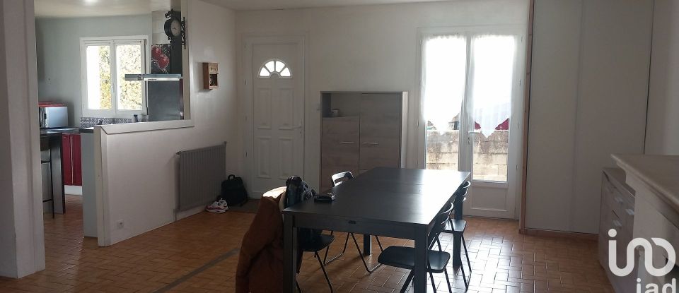 Maison 7 pièces de 112 m² à Fléac (16730)